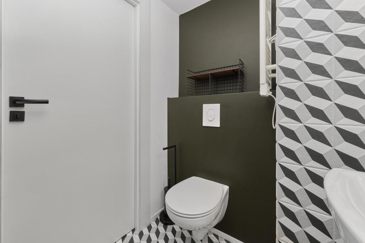 Mezzanine Studio Apartments Zarembowicza Wroclaw Airport By Renters المظهر الخارجي الصورة