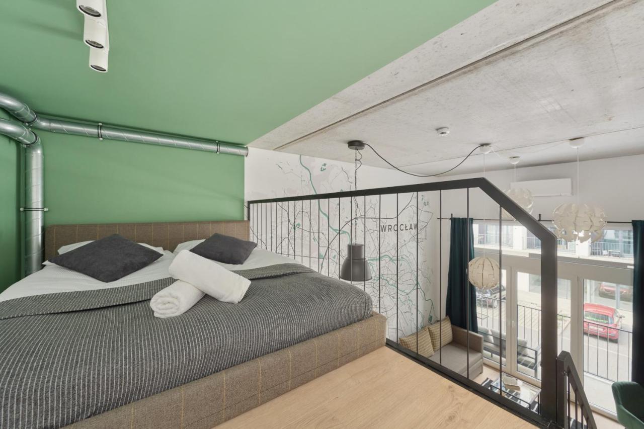 Mezzanine Studio Apartments Zarembowicza Wroclaw Airport By Renters المظهر الخارجي الصورة